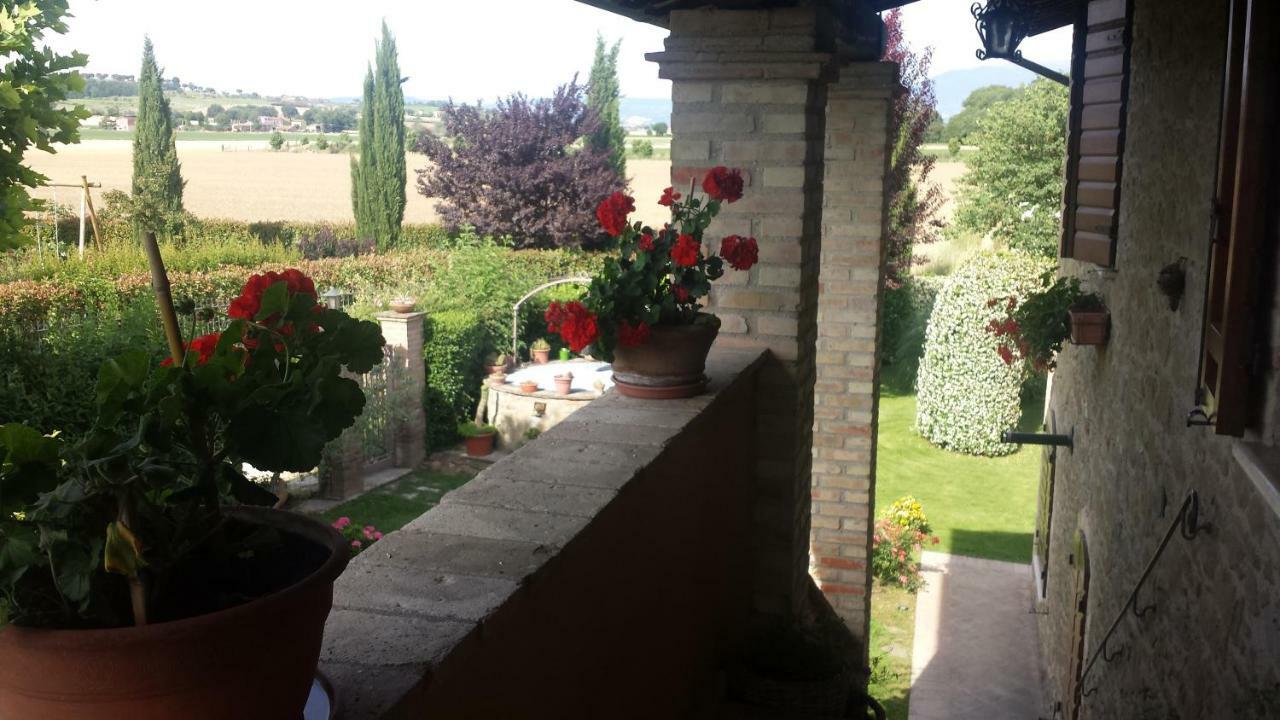 Villa Casa La Quiete Torgiano Exterior foto